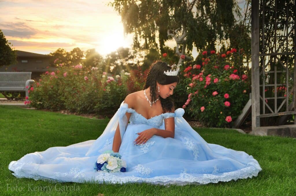 Las mejores poses de quinceañeras